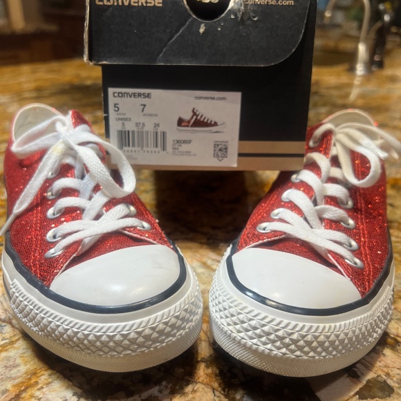 Converse custom red glitter sneakers size 7 in womens - Picture 3 of 9